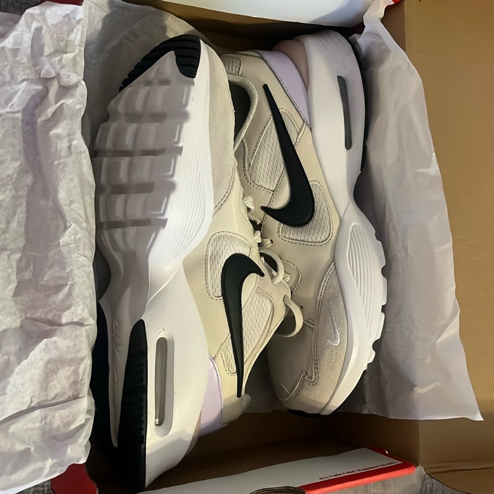 Women Nike sneakers
